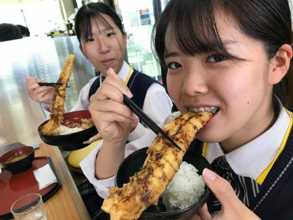 大牟田まなびや
ゆめタウンで試食販売